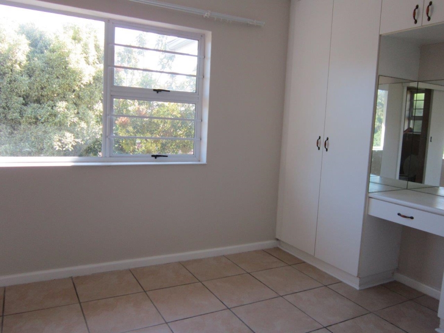 To Let 3 Bedroom Property for Rent in Beacon Bay Eastern Cape